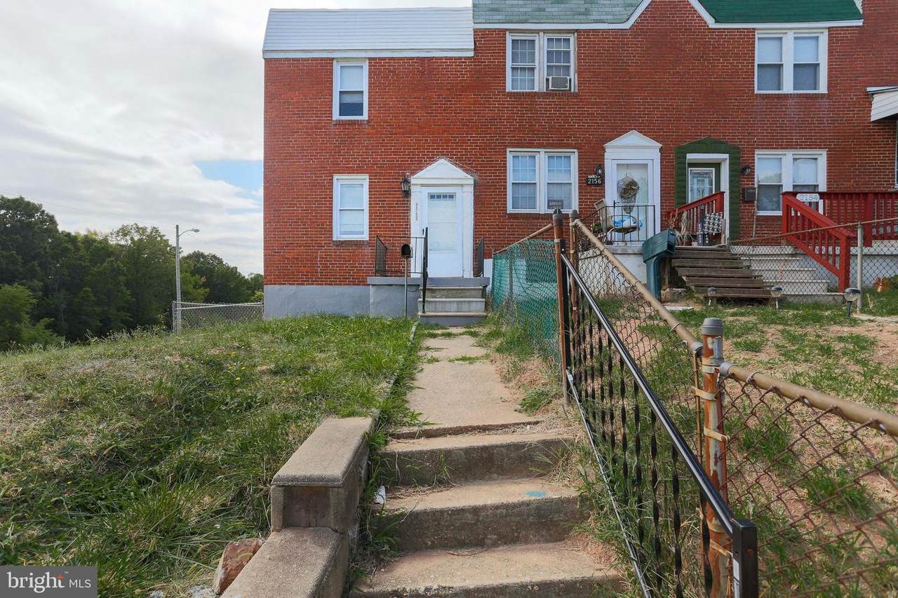2158 Harman Avenue - Photo 1