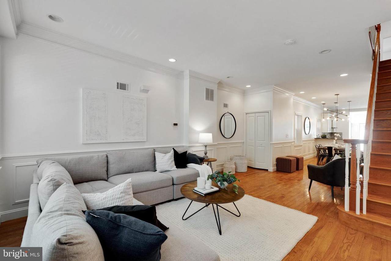 1435 Dickinson Street - Photo 1