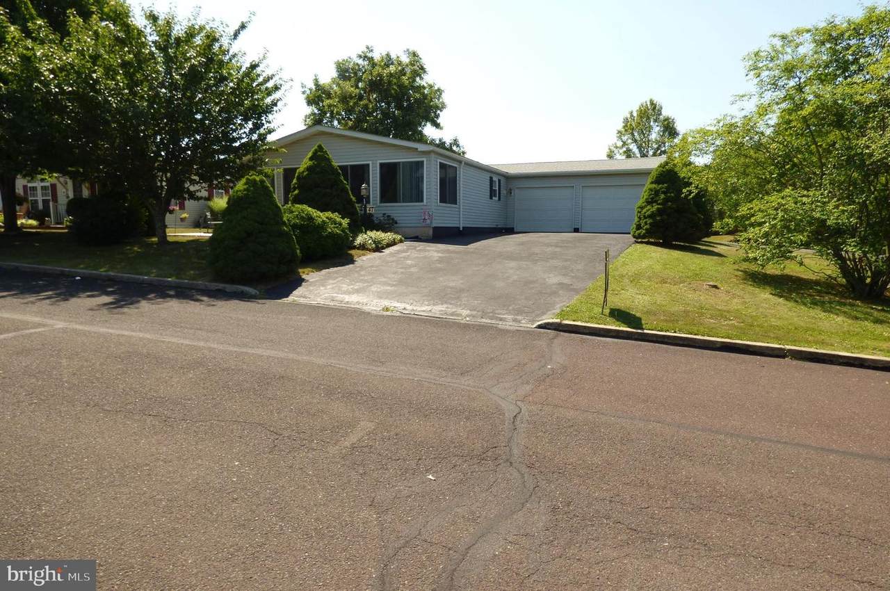 47 Canary Road - Photo 1