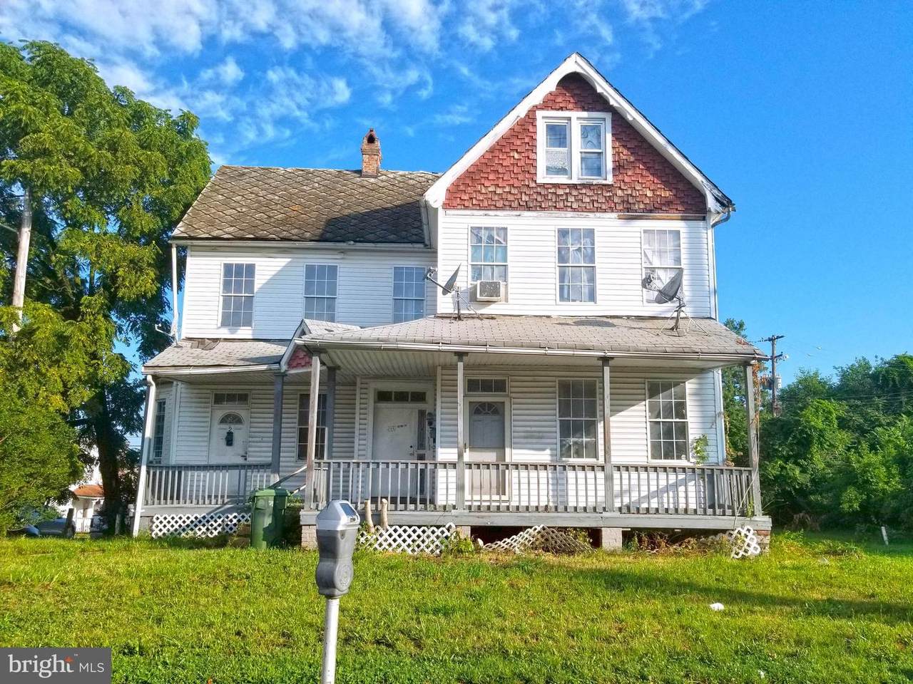 2470 Washington Boulevard - Photo 1