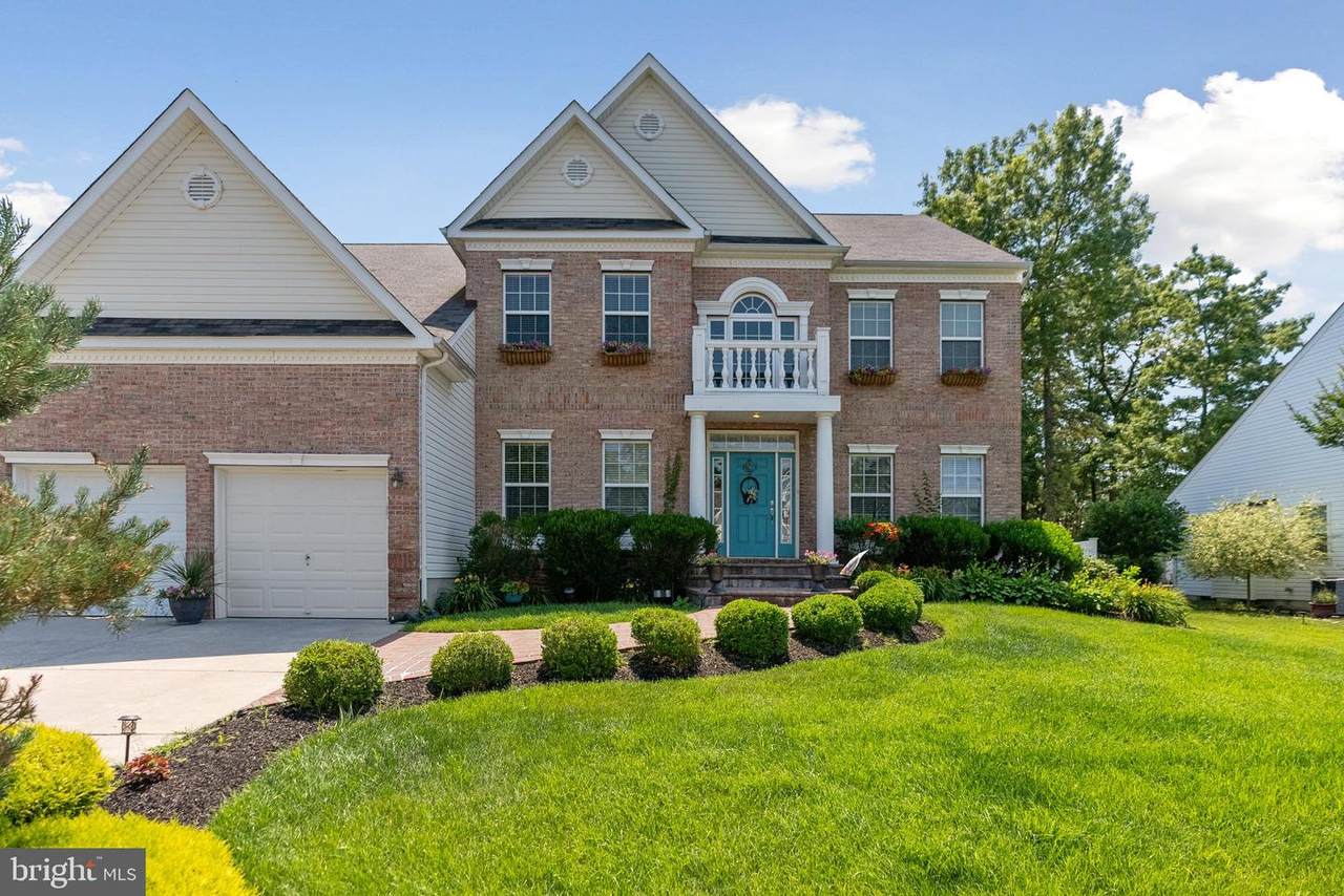 16 Darby Lane - Photo 1