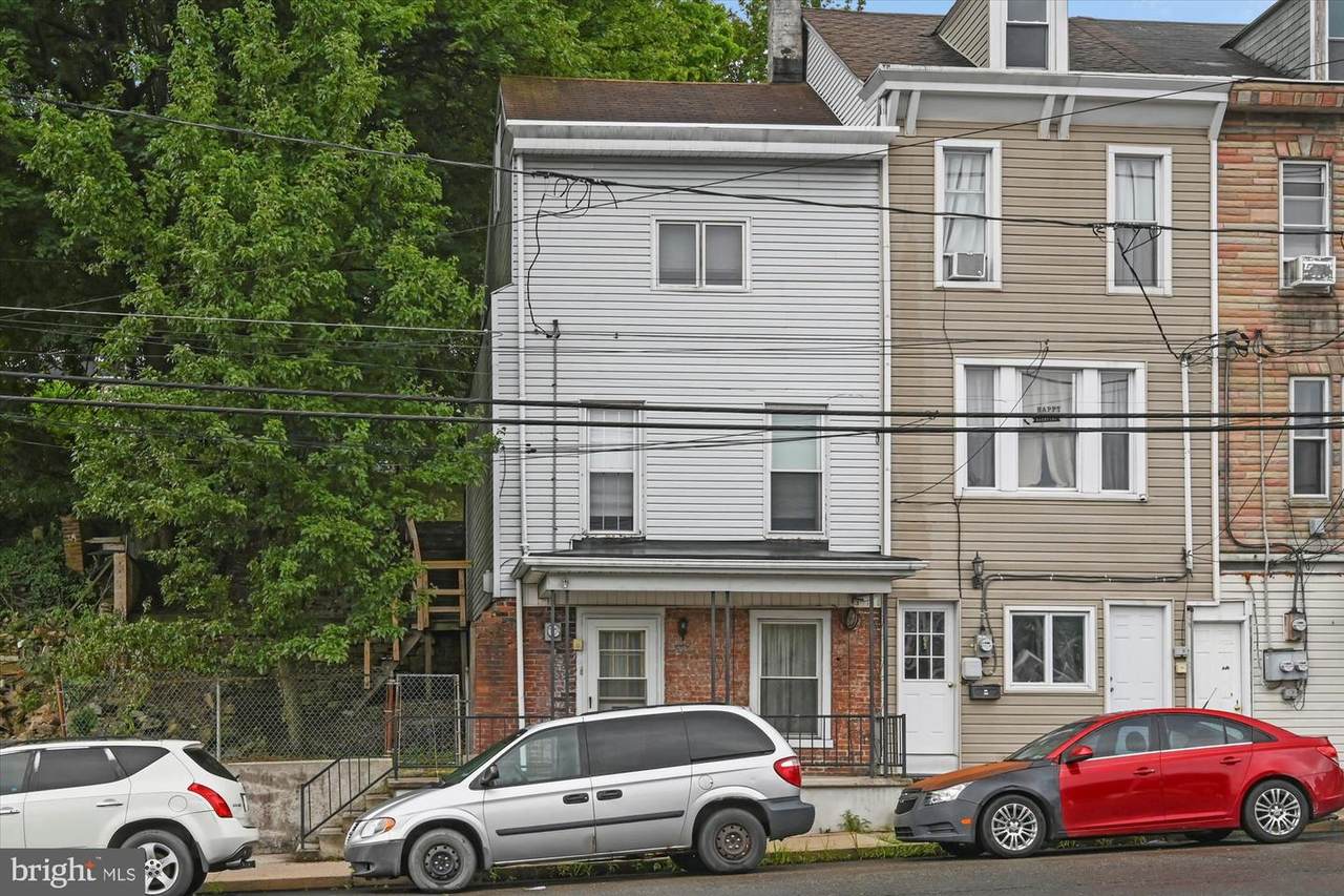 621 Laurel Boulevard - Photo 1