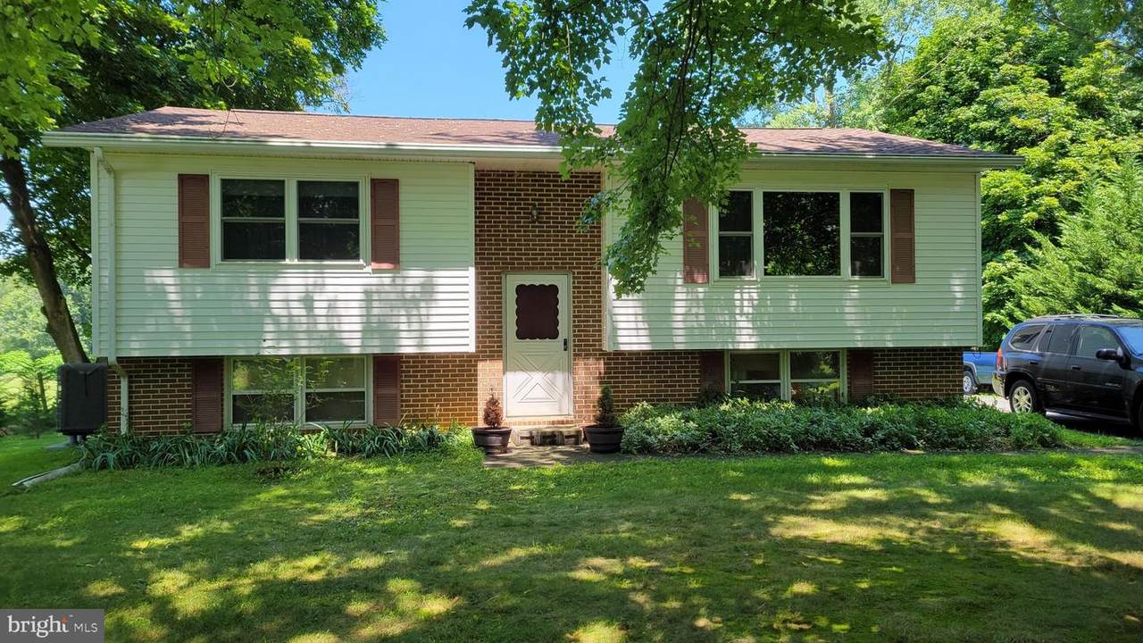1041 Calvert Road - Photo 1