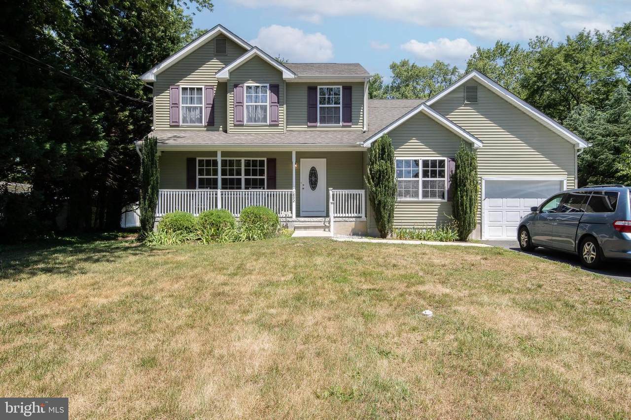 1892 Magnolia Road - Photo 1