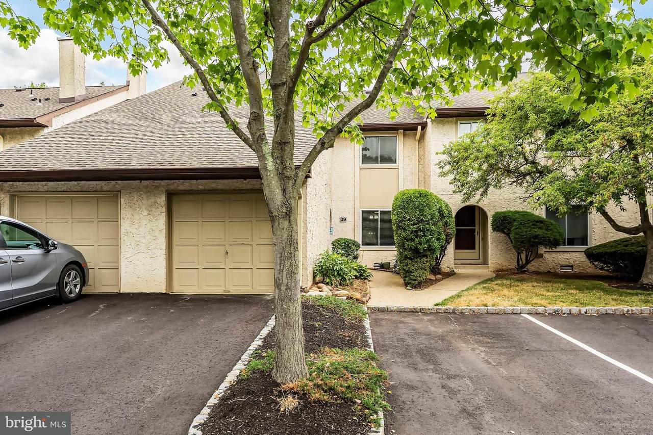39 Thoreau Drive - Photo 1