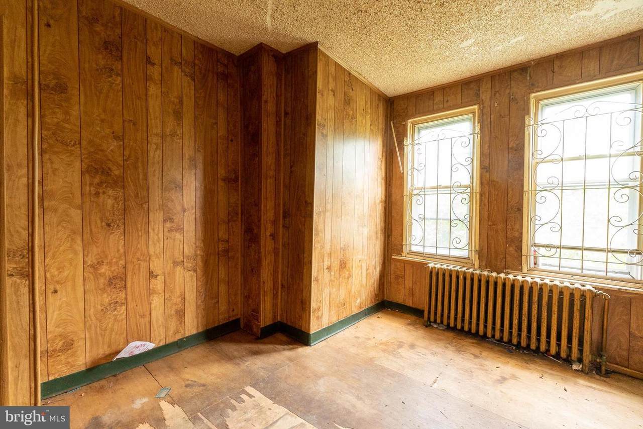 5326 Poplar Street - Photo 1