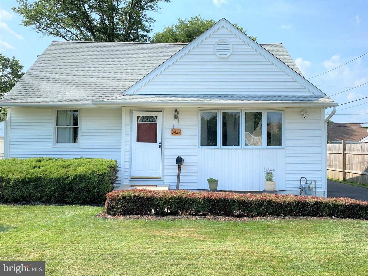 3427 Washington Avenue - Photo 1