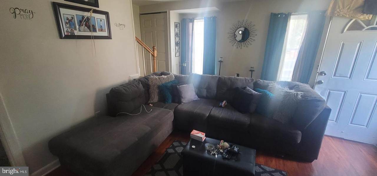 8218 Dunfield Court - Photo 1