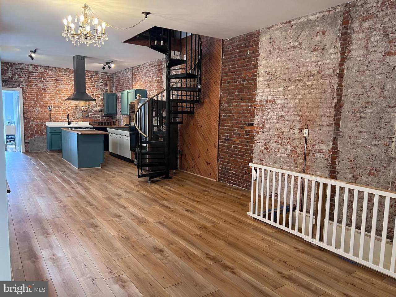 2109 N Howard Street - Photo 1