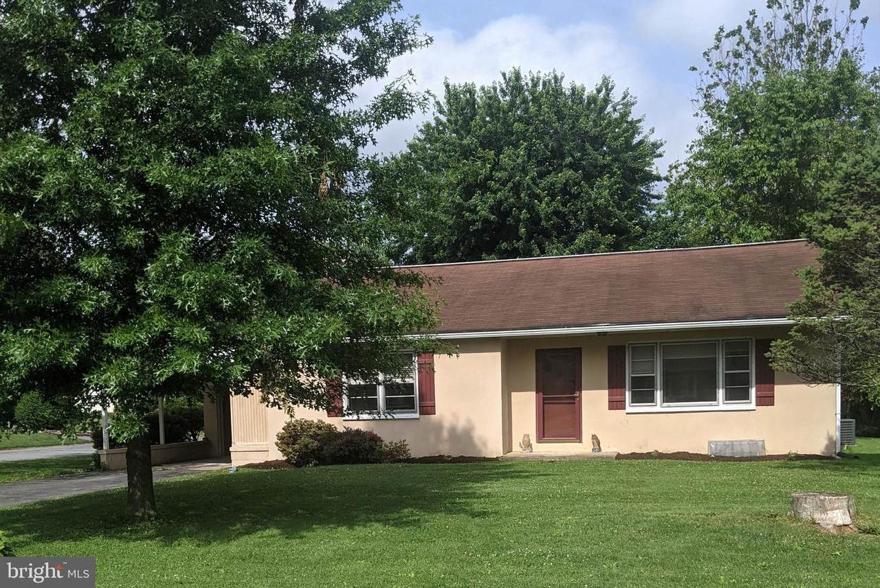 146 Iris Drive - Photo 1