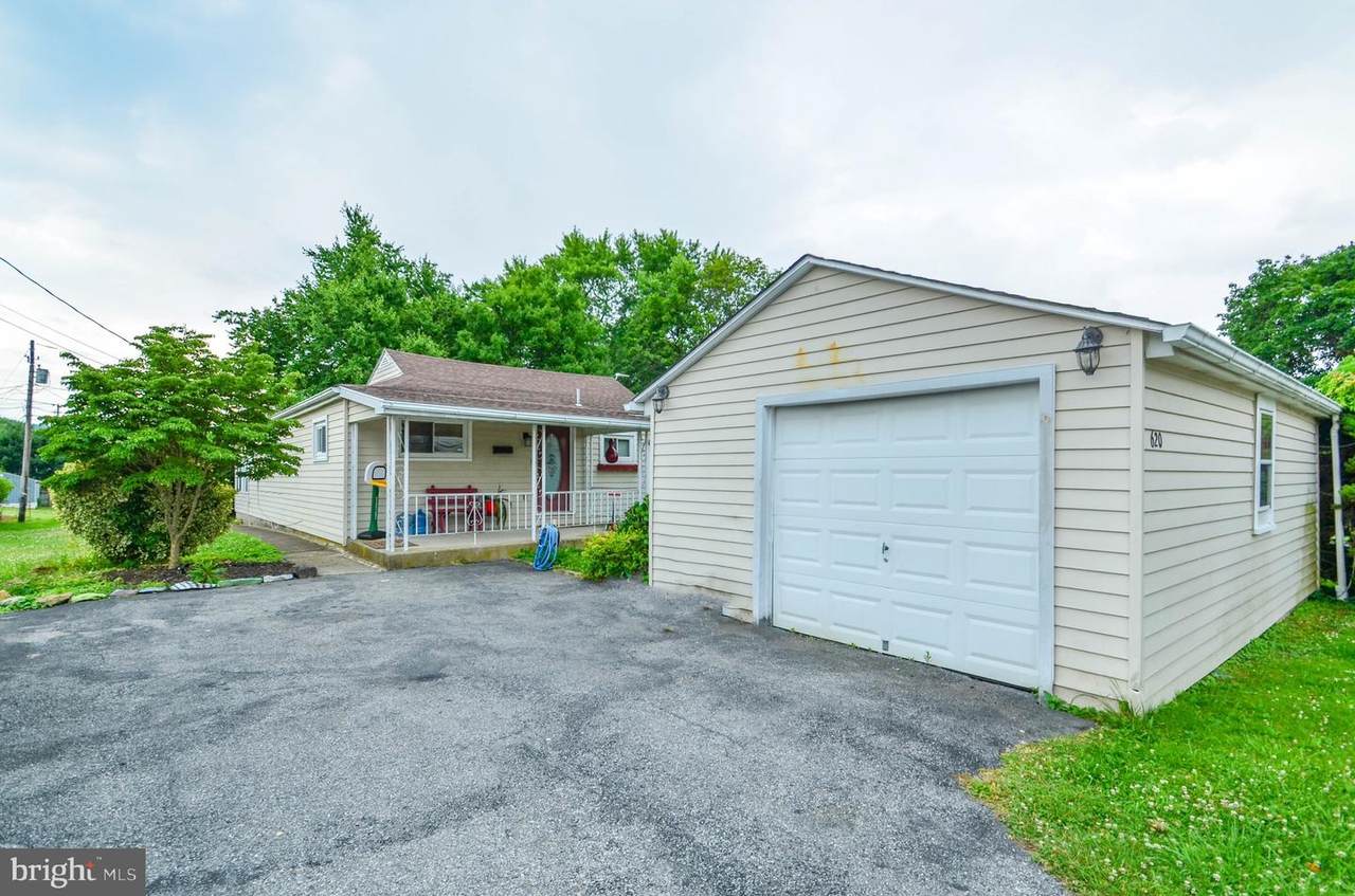 620 Spruce Street - Photo 1