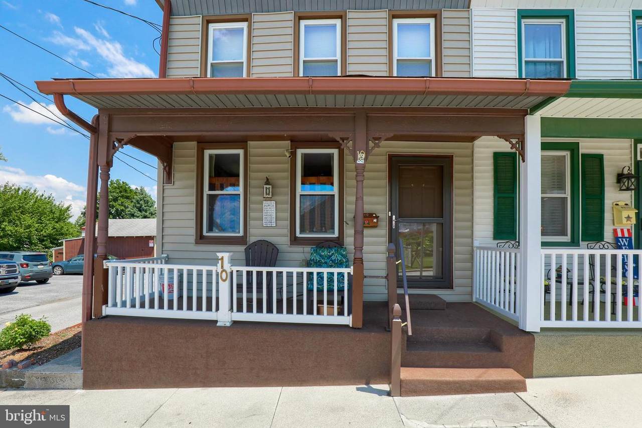 10 6TH Avenue - Photo 1