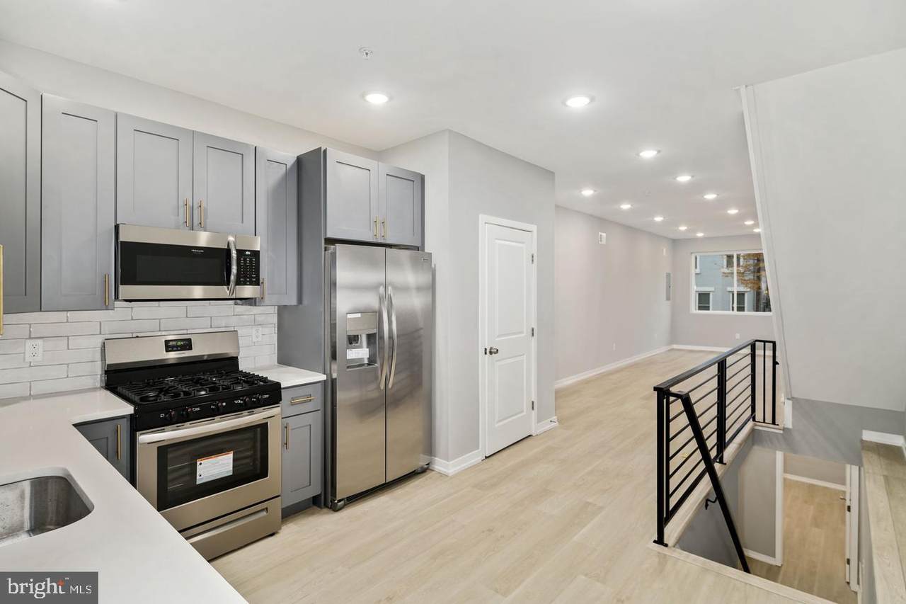 2426 Jasper Street - Photo 1