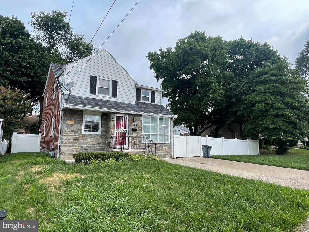 1209 Longacre Boulevard - Photo 1
