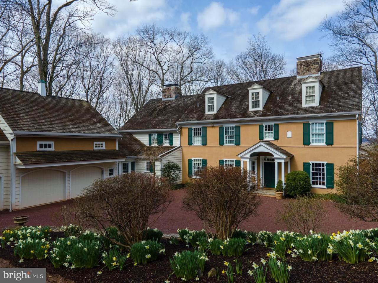 5 Round Hill Road - Photo 1