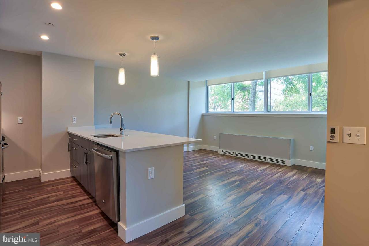 2200 Benjamin Franklin Parkway - Photo 1