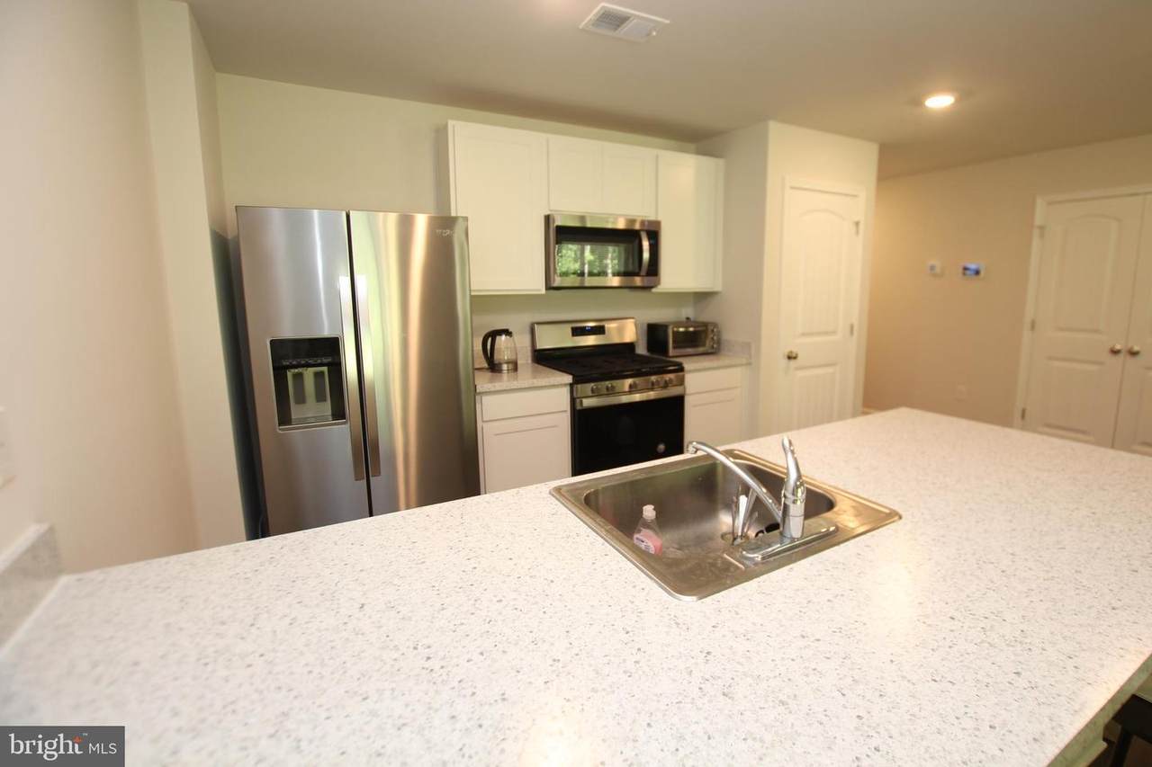 31825 Geyser Court - Photo 1