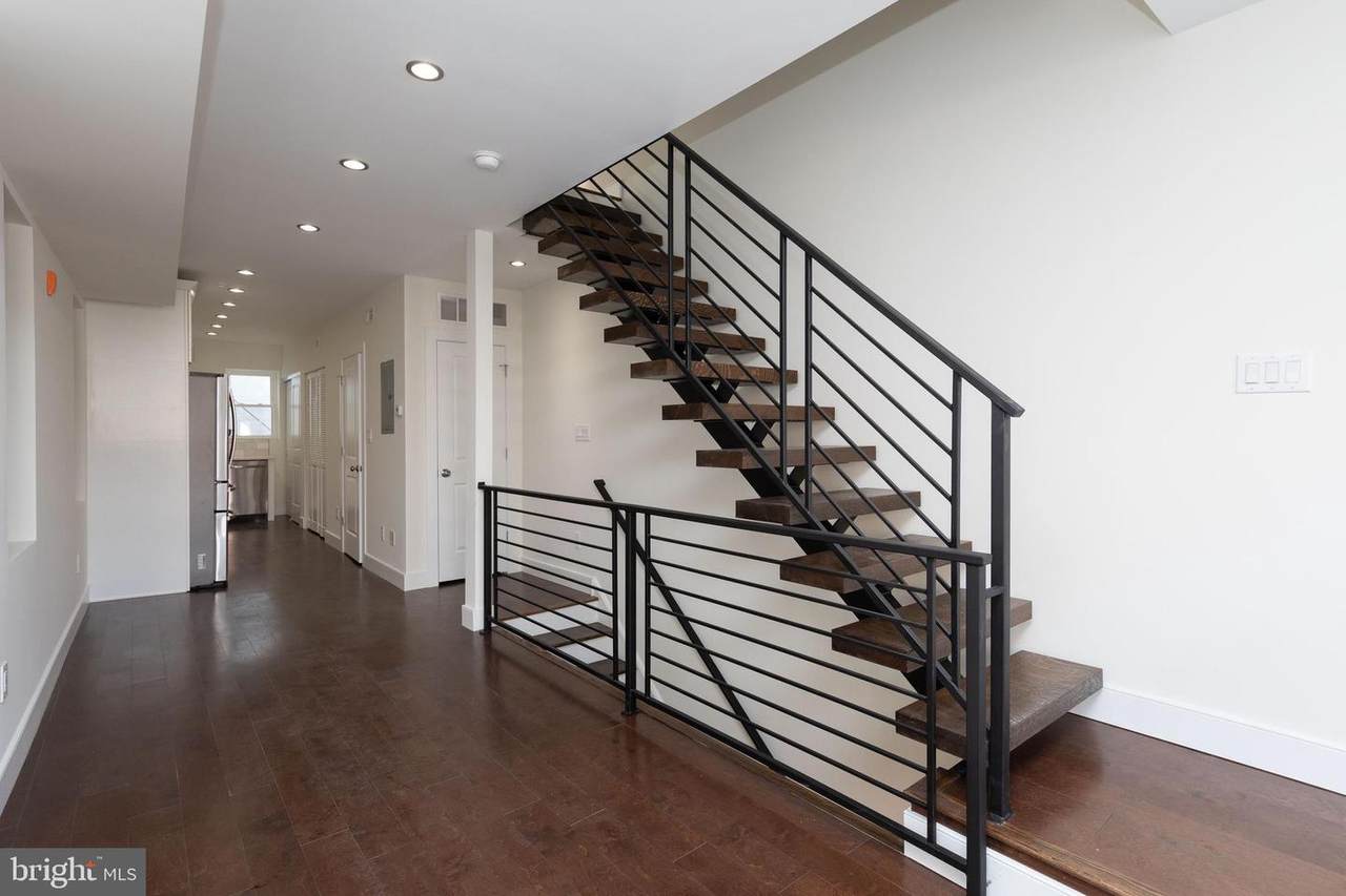507 4TH Street - Photo 1