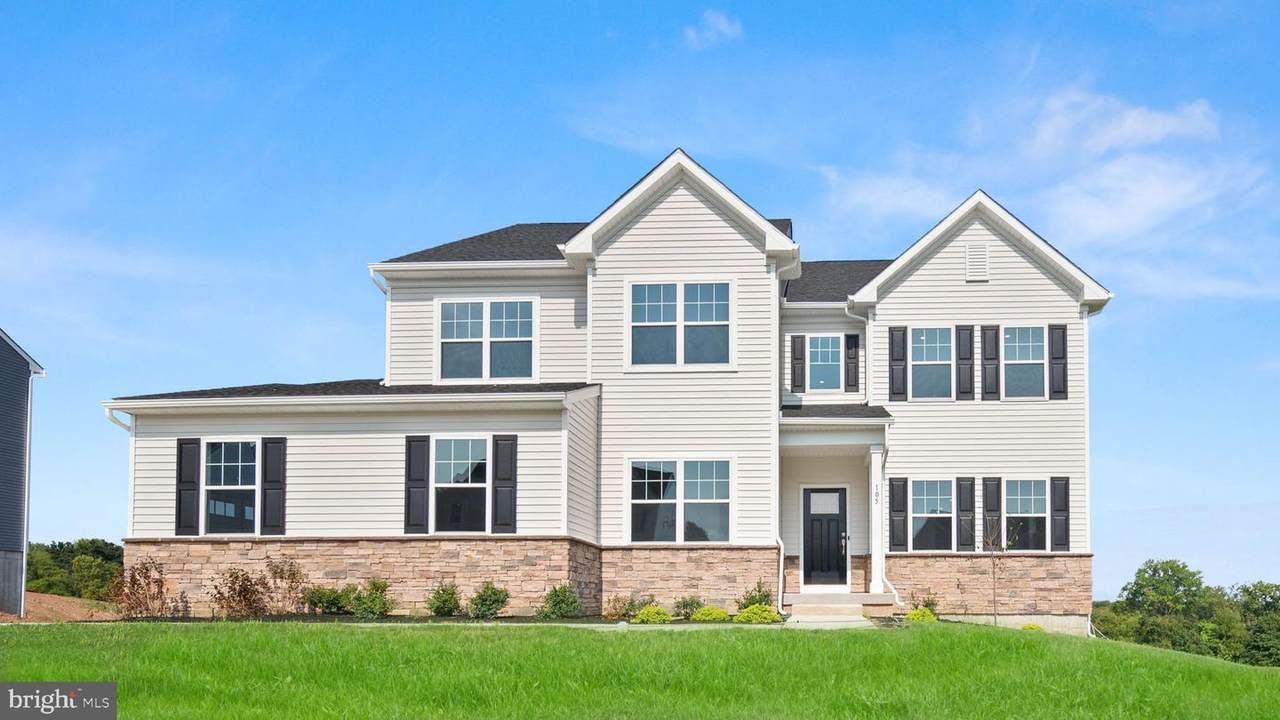 315 Emerald Court - Photo 1