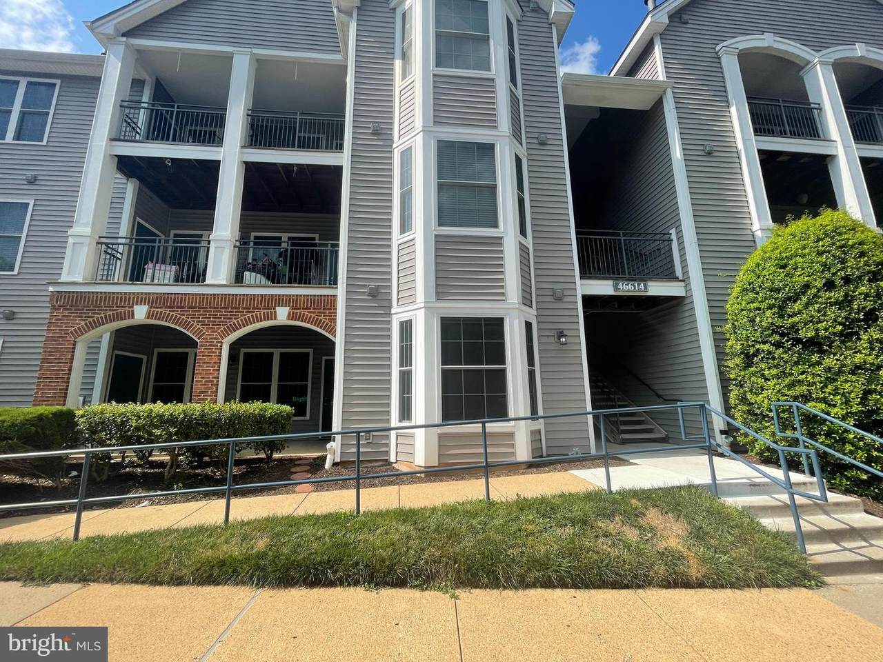 46614 Drysdale Terrace - Photo 1