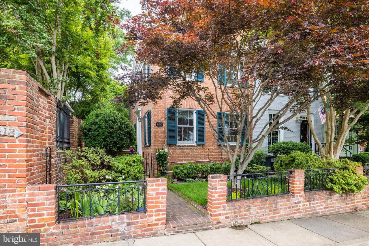 413 Green Street - Photo 1