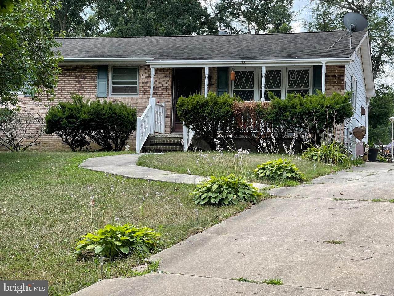 59 Lee Avenue - Photo 1