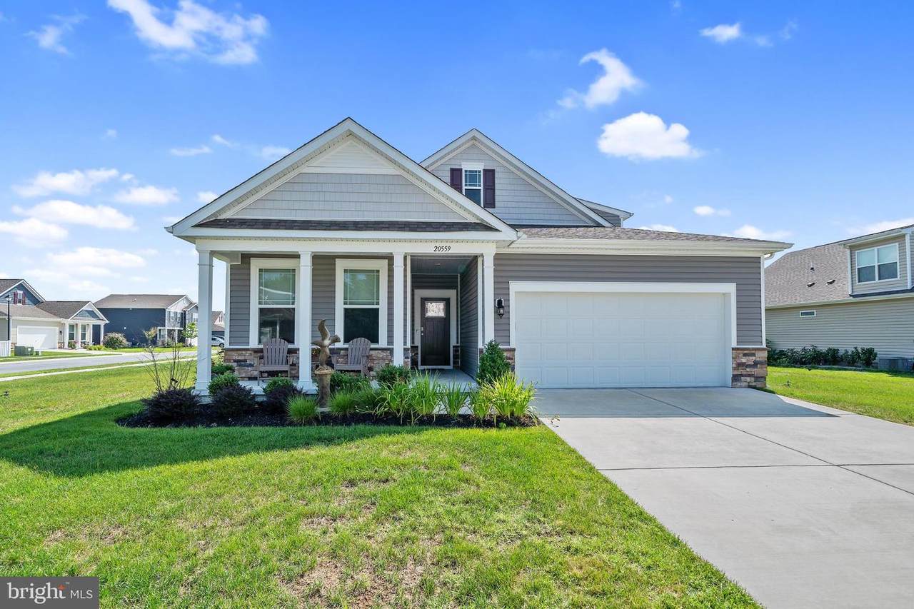 20559 Smithfield Circle - Photo 1