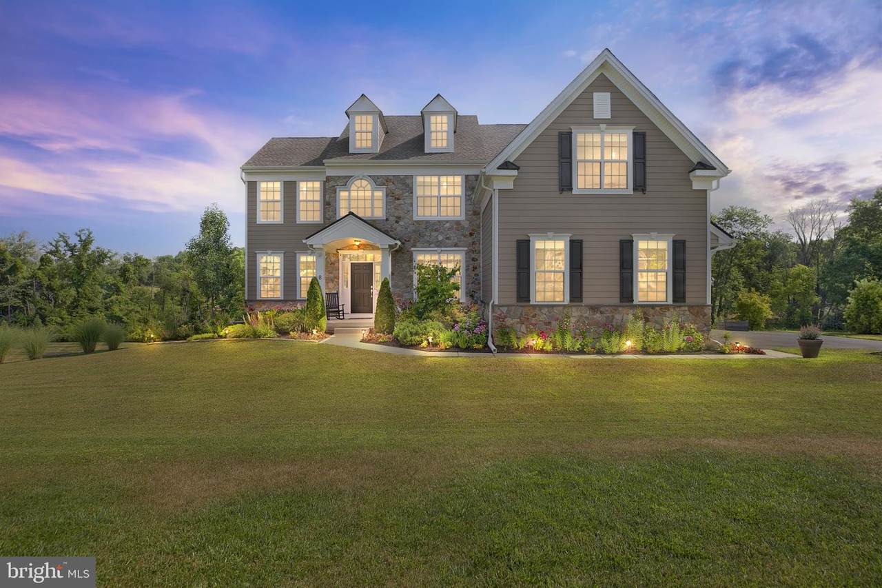 8 Bennett Lane - Photo 1