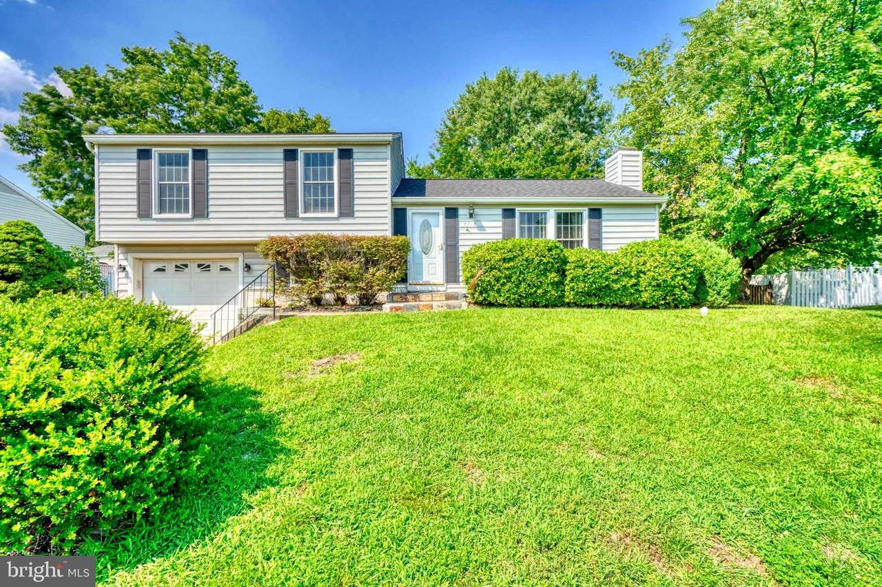 4718 Beaconsfield - Photo 1