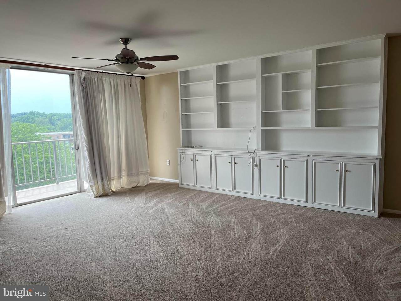 100 West Avenue - Photo 1