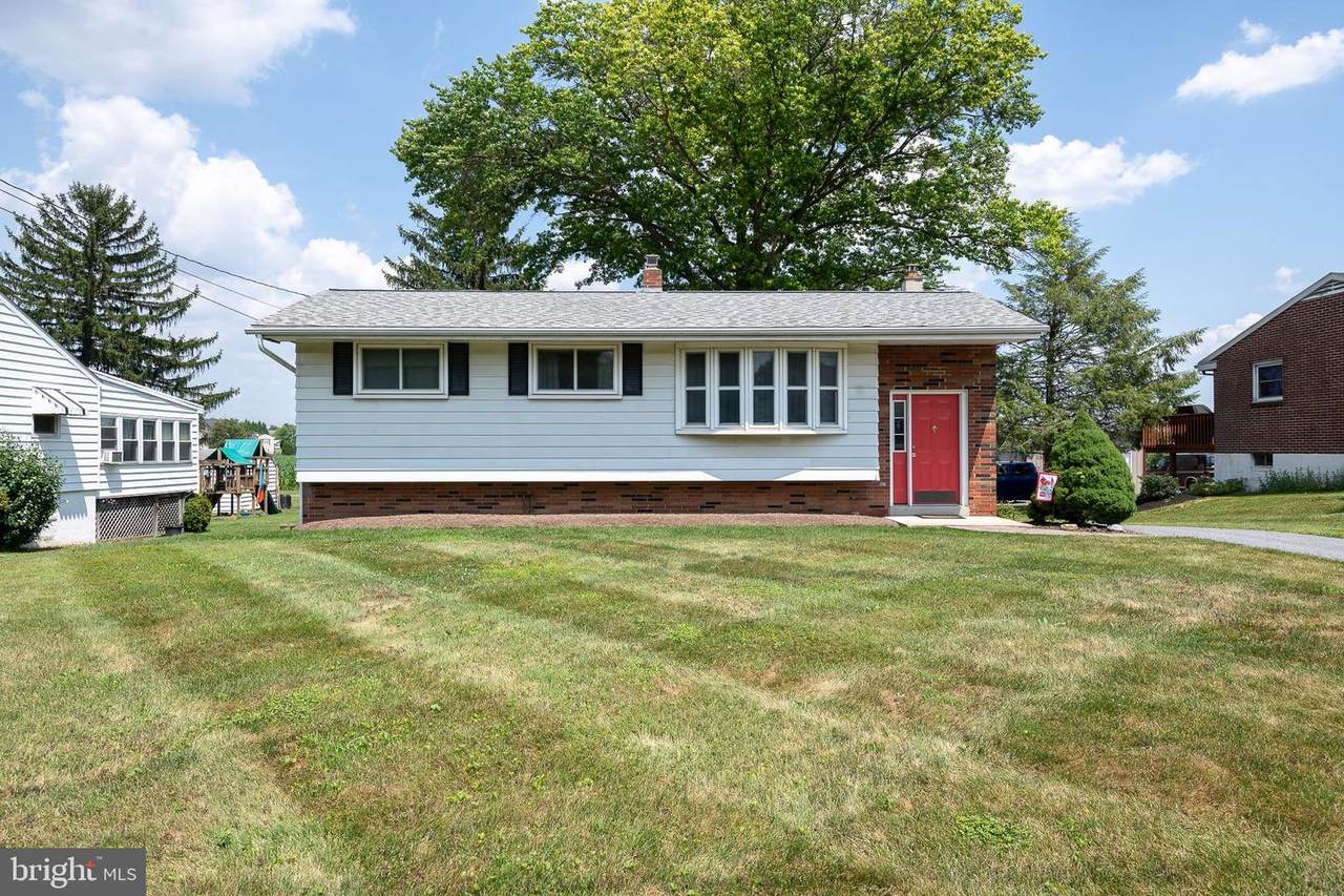 207 Colebrook Road - Photo 1