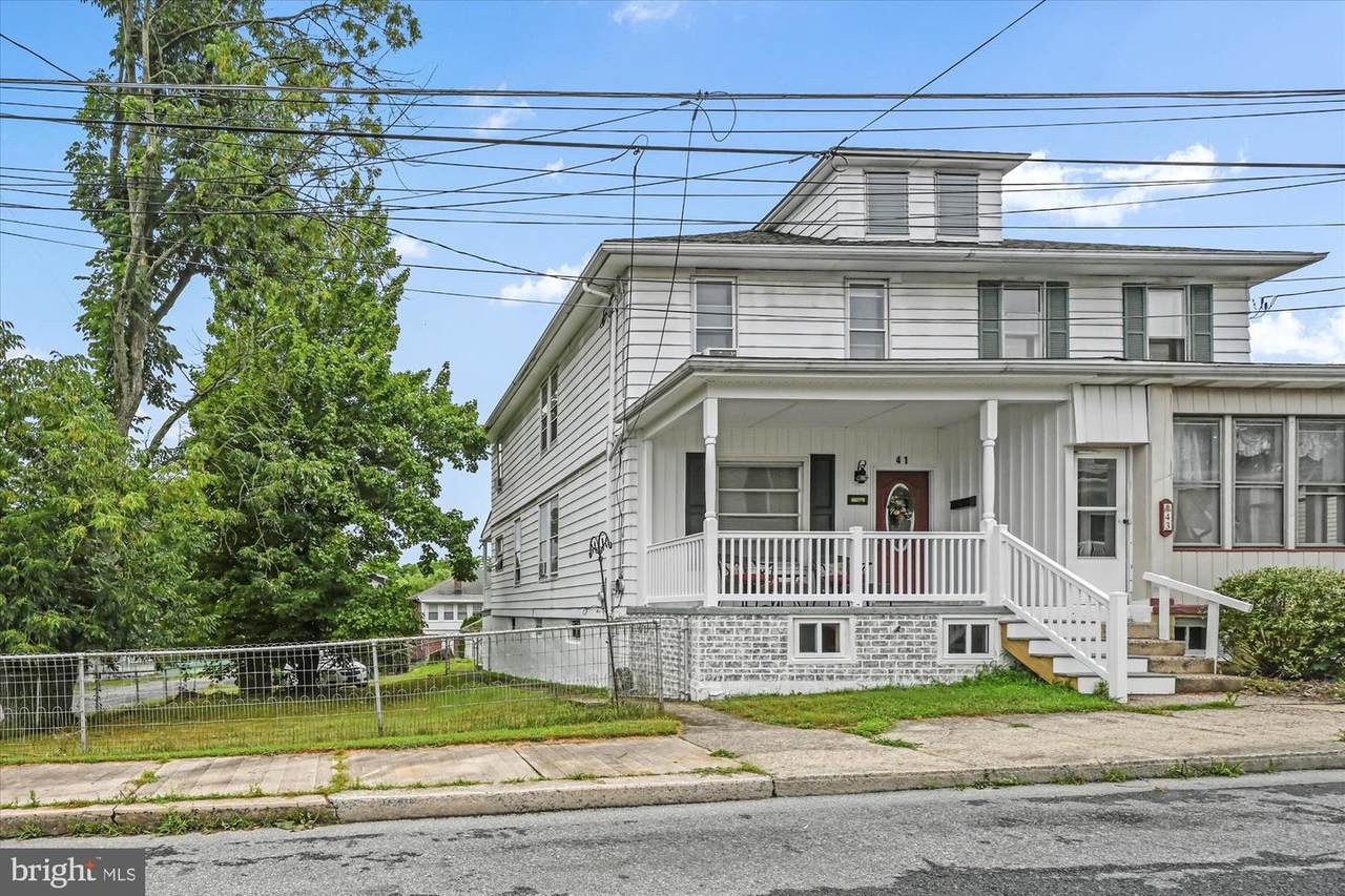 41 Schumacher Avenue - Photo 1