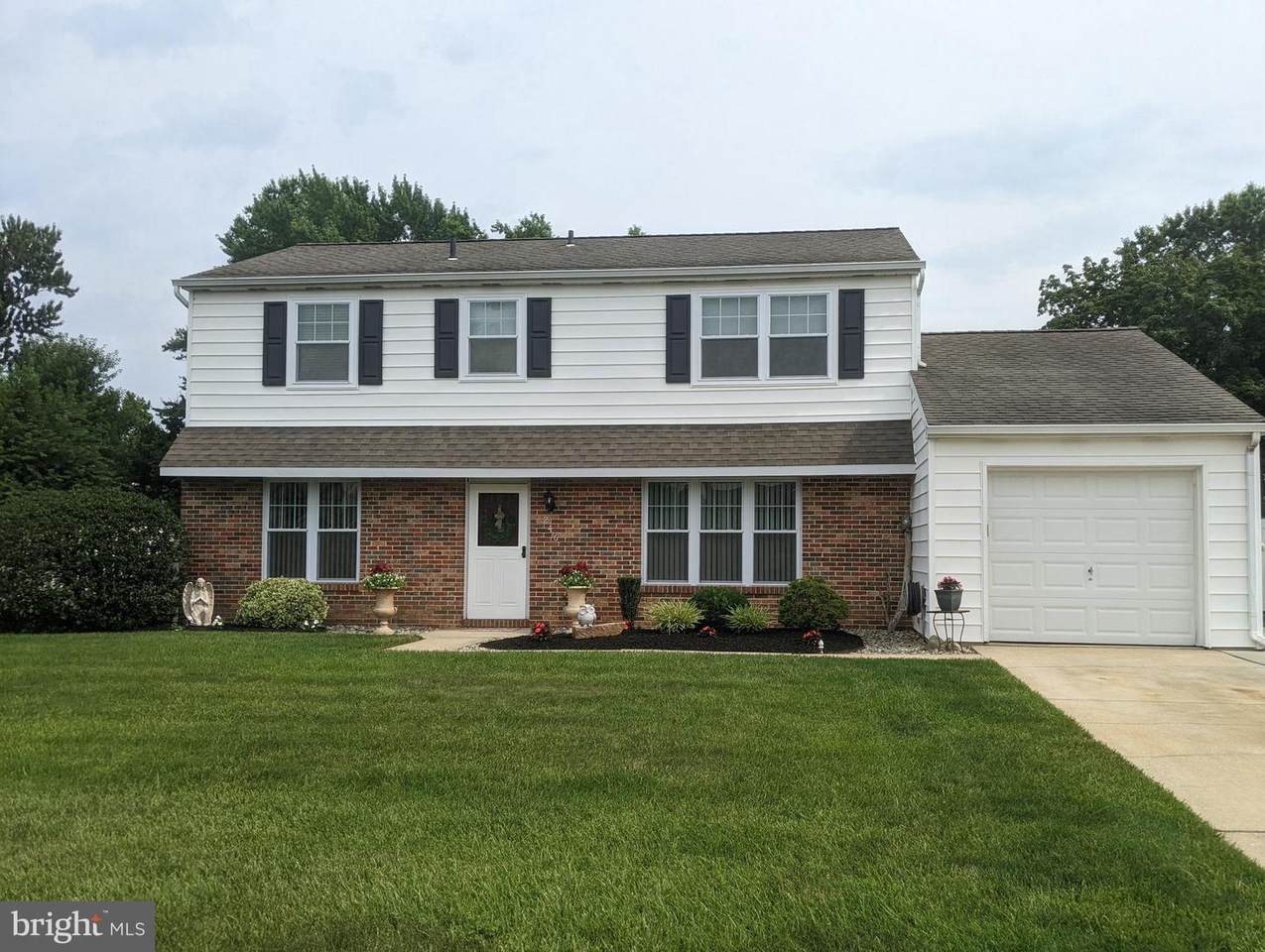 246 Genesee Road - Photo 1