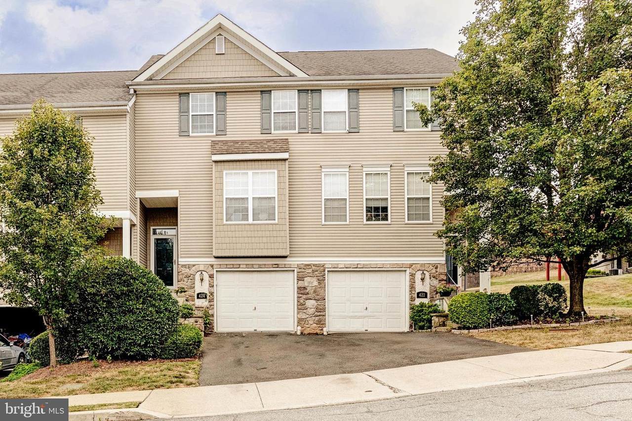424 Fort Hill Circle - Photo 1