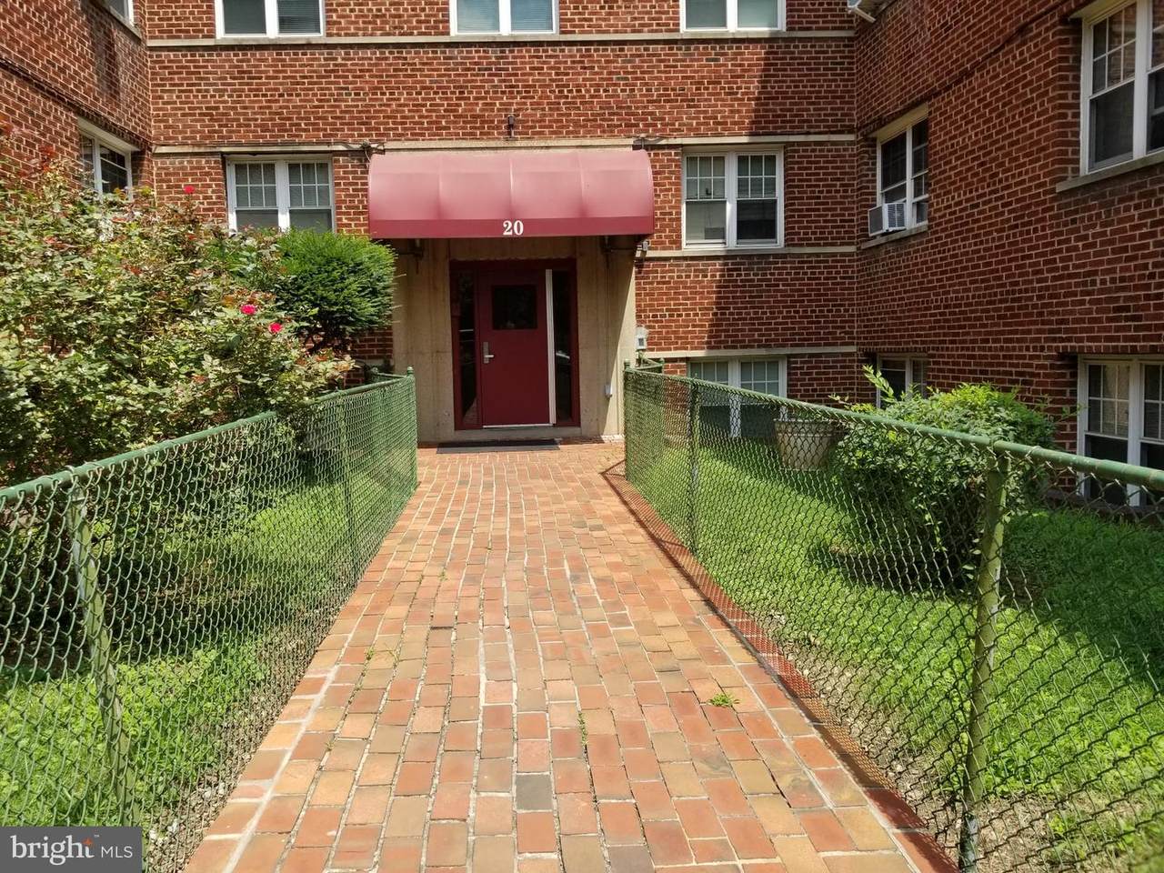 20 Chesapeake Street - Photo 1