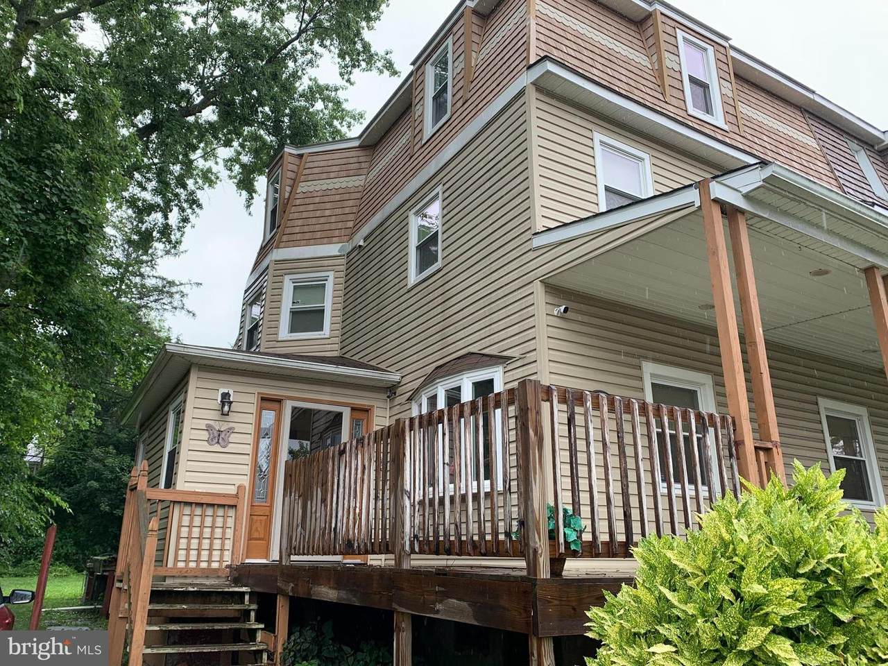 4712 Schley Avenue - Photo 1