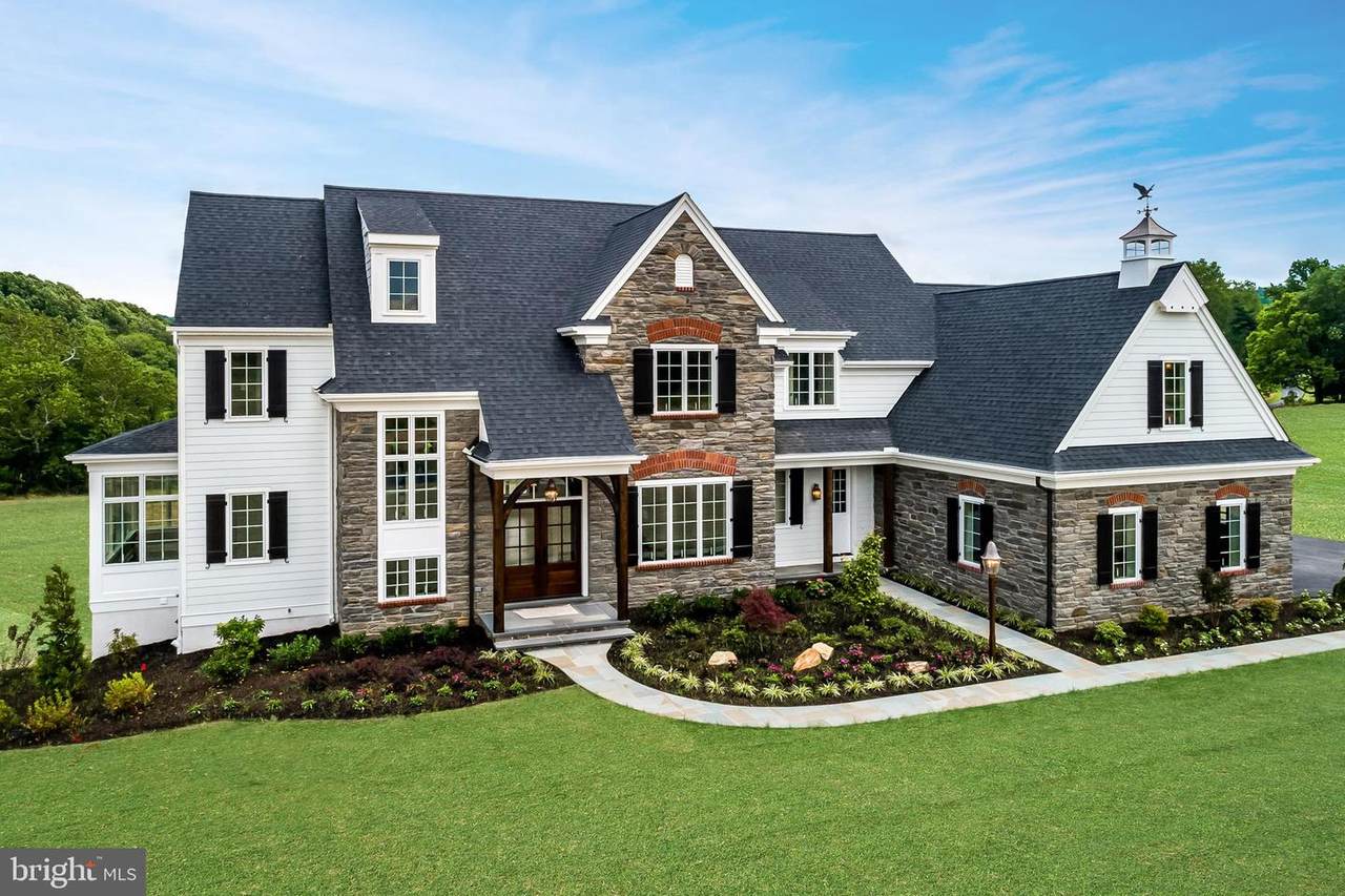3 Barnwood Circle - Photo 1