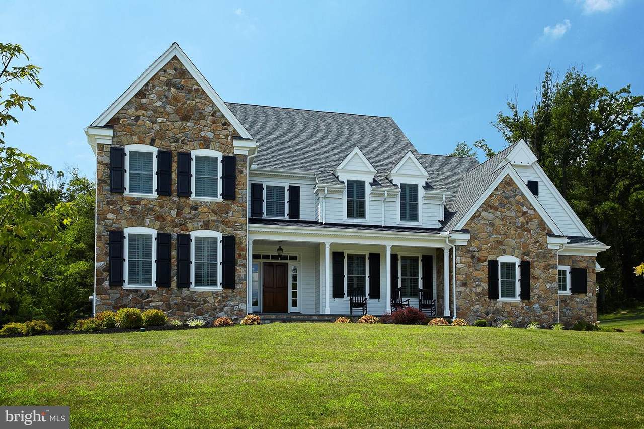 550 Hopwood Road - Photo 1