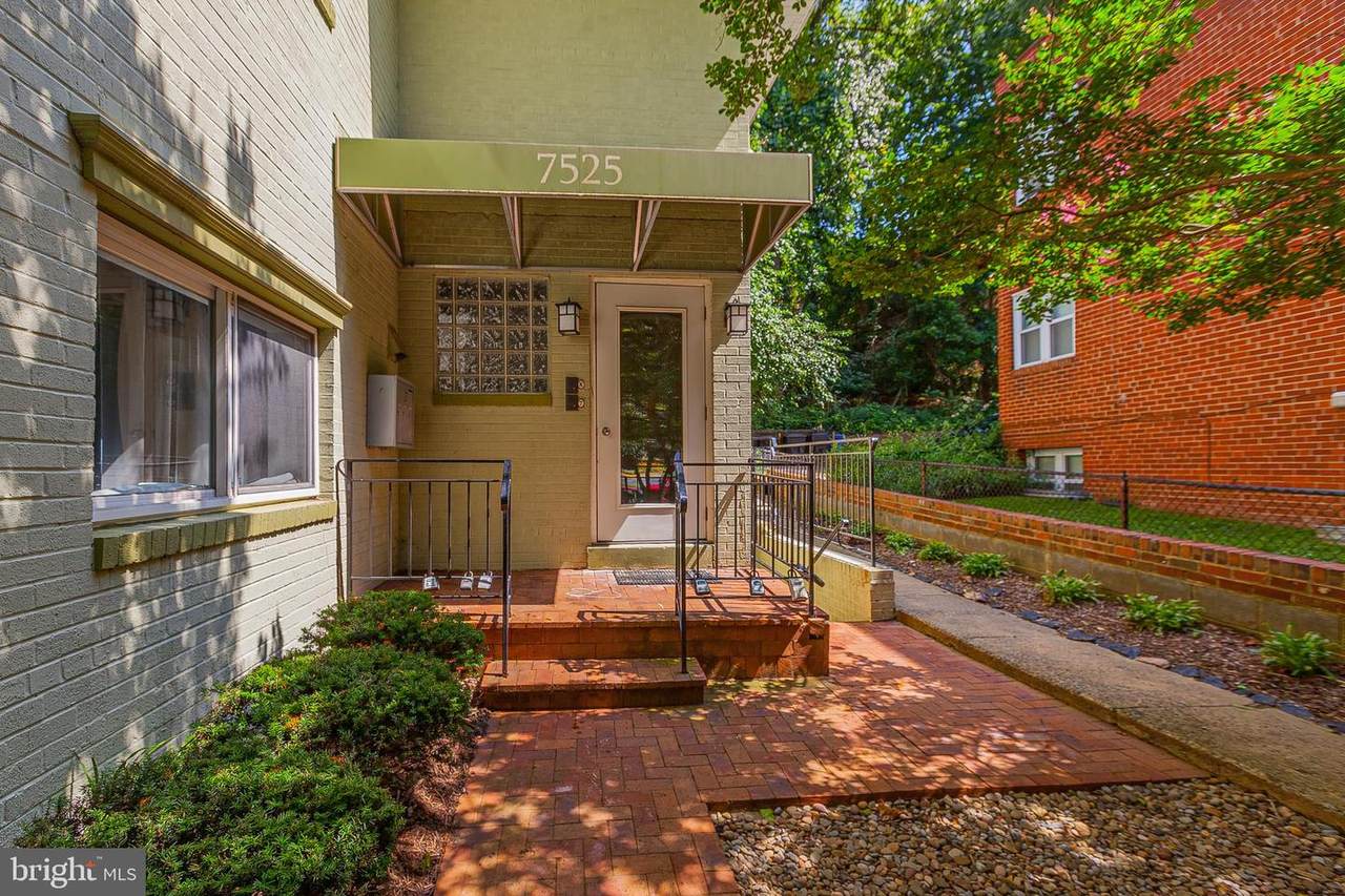 7525 Maple Avenue - Photo 1