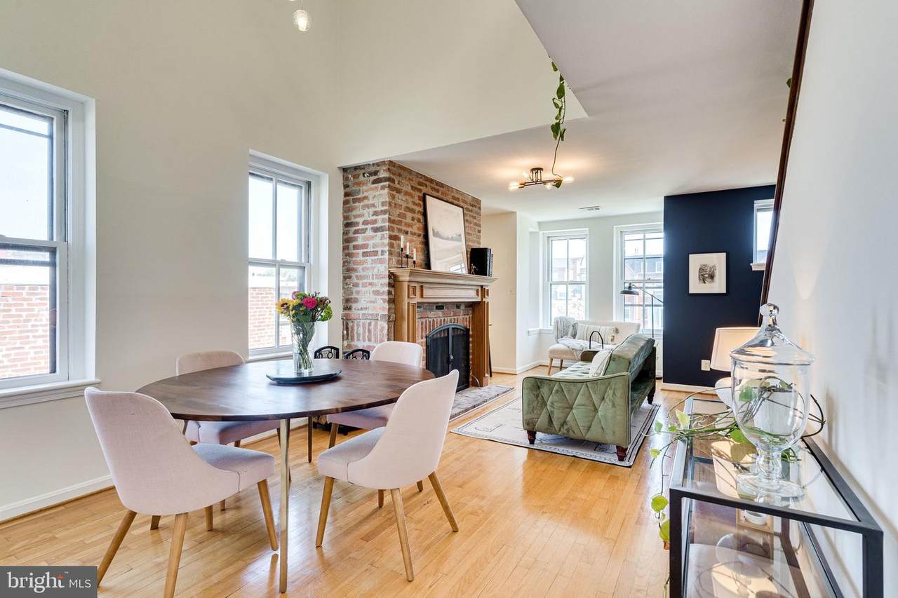 410 11TH Street - Photo 1
