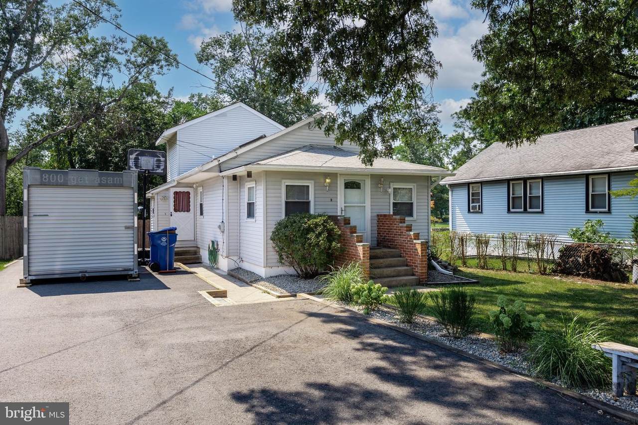 216 Delaware Avenue - Photo 1