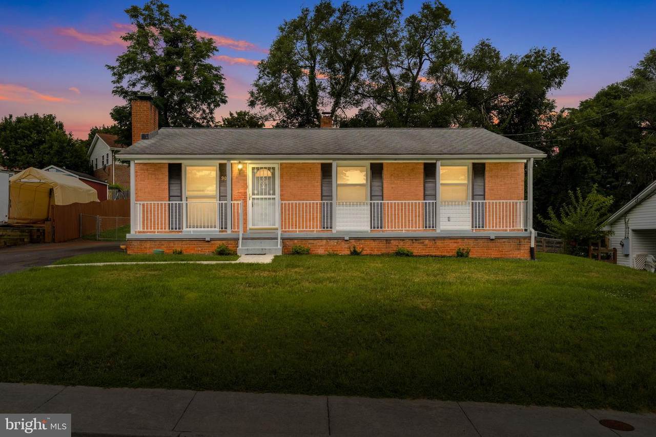 906 Stonewall Drive - Photo 1
