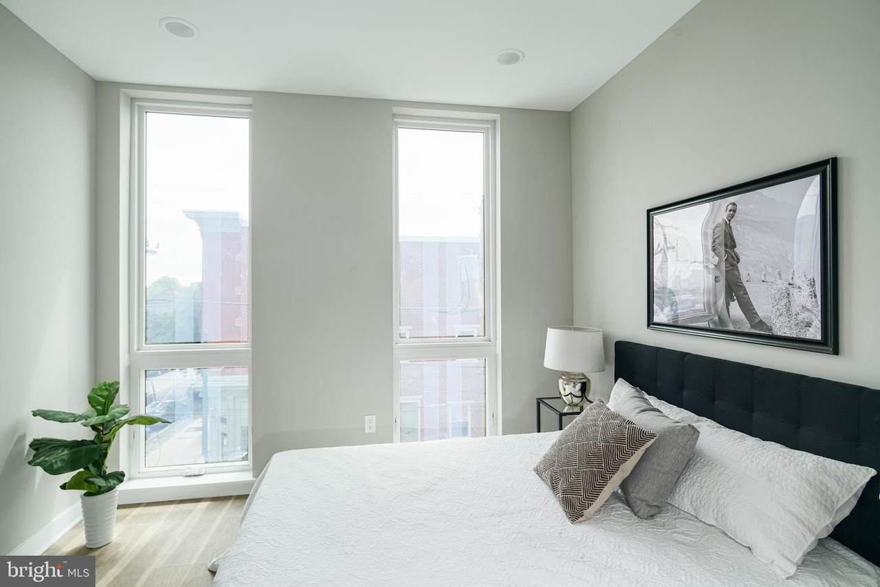 2600 W Girard Ave - Photo 1