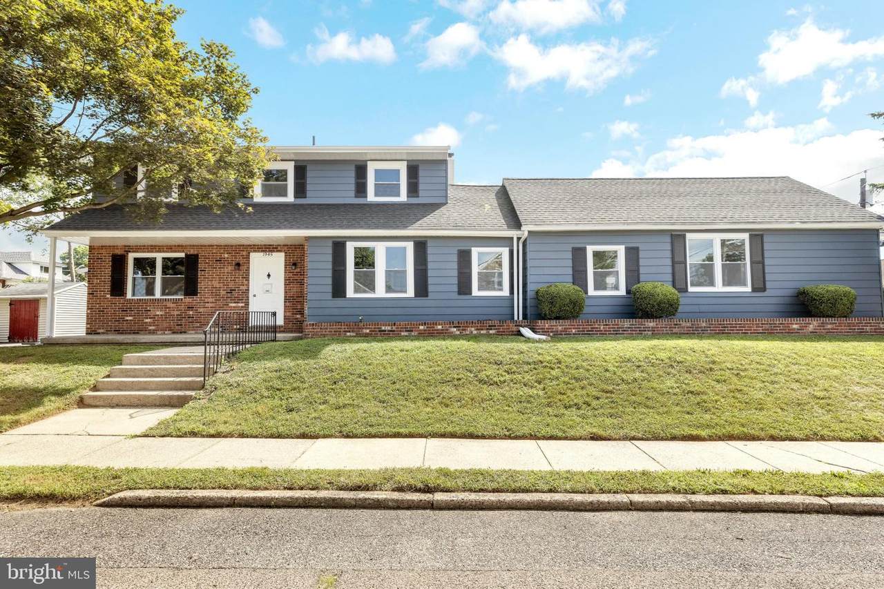 1945 Narberth Avenue - Photo 1