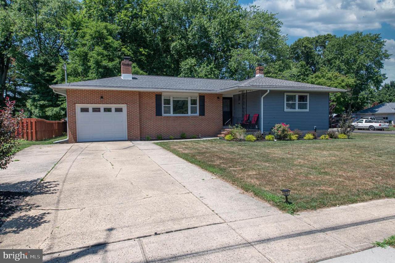 221 Wegner Avenue - Photo 1