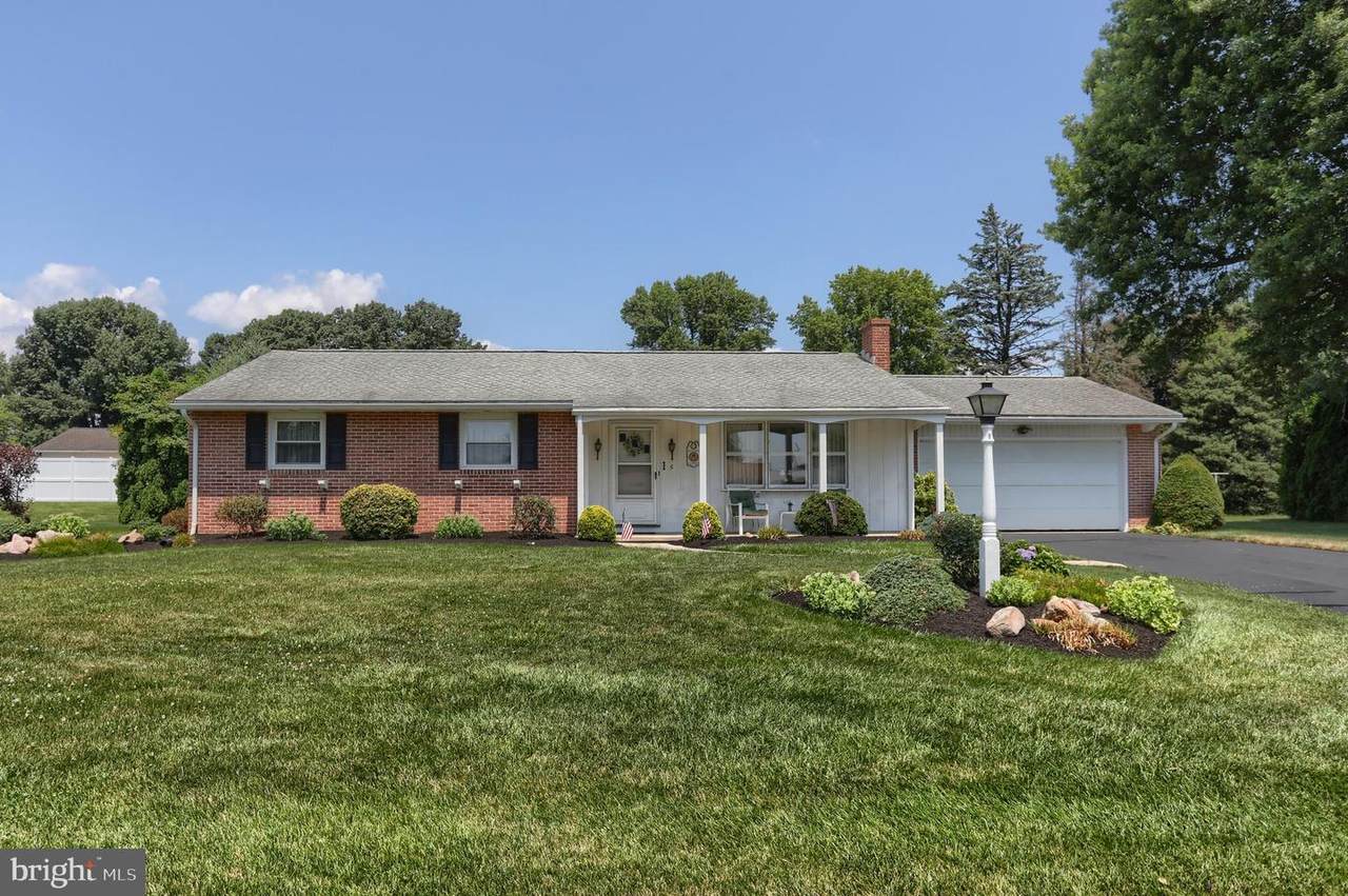 5 Colonial Avenue - Photo 1