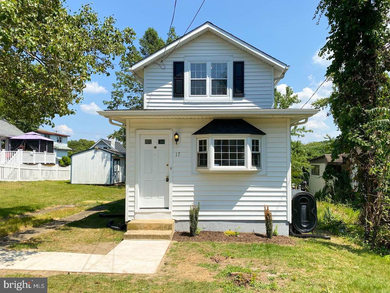 17 Chestnut Lane - Photo 1