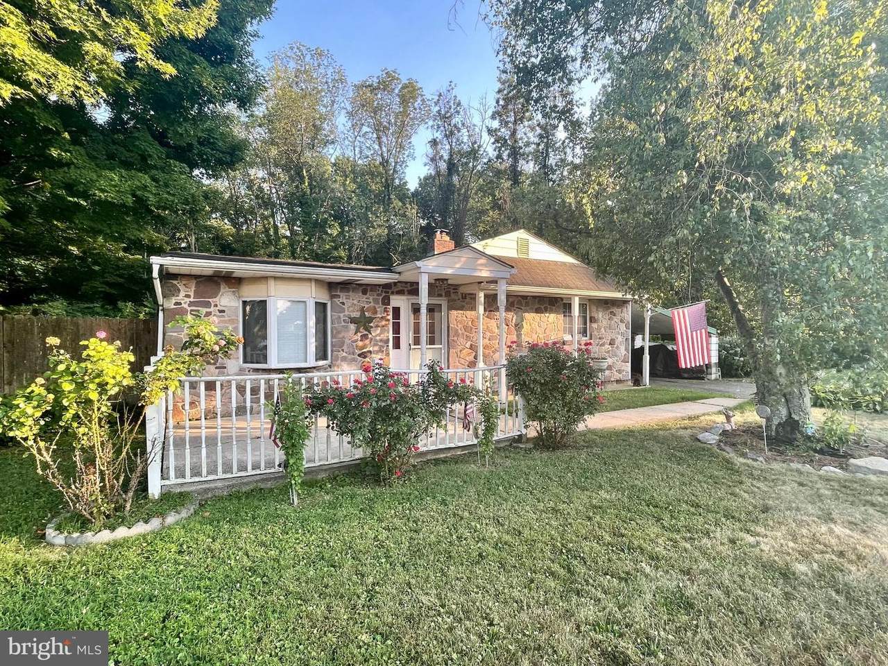 30 Yellowood Drive - Photo 1