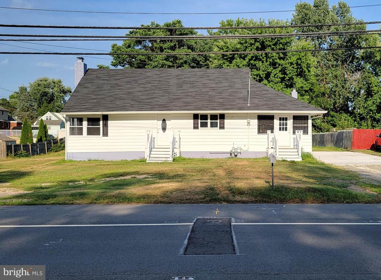 907 Route 206 - Photo 1