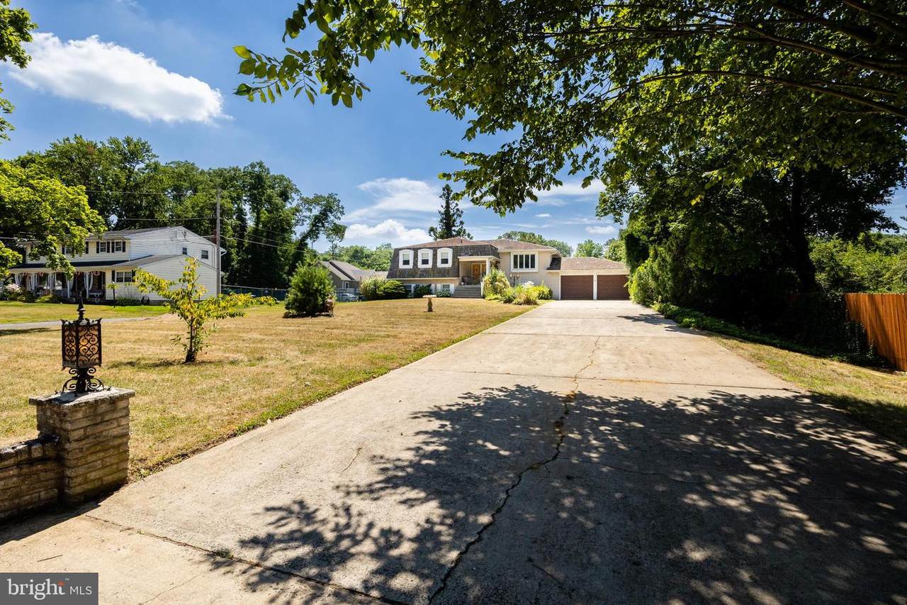 404 Main - Photo 1
